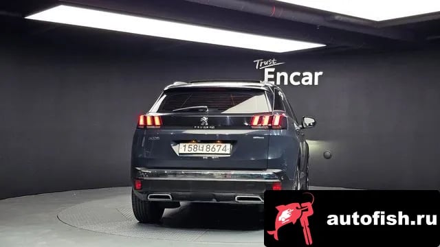 Peugeot 3008 3008 second generation 2018 года - вид 4