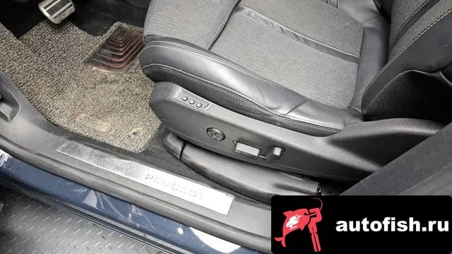 Peugeot 3008 3008 second generation 2018 года - похожие автомобили