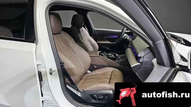 BMW 5-Series 5 Series (G60) 2025 года - вид 12