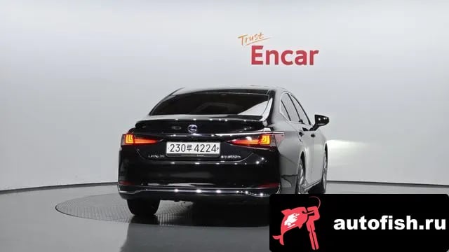 Lexus ES ES300h 7th generation 2020 года - вид 4