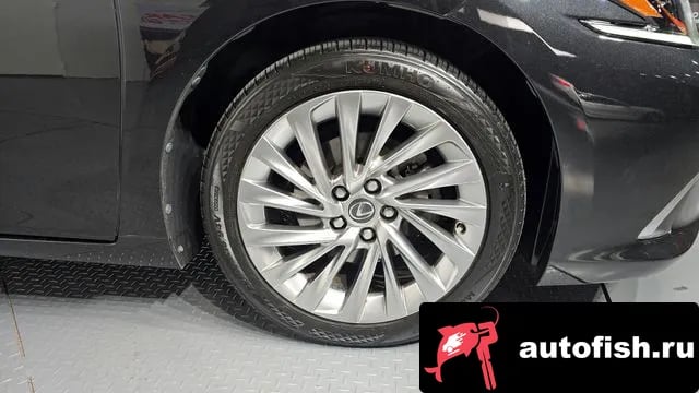 Lexus ES ES300h 7th generation 2020 года - вид 5