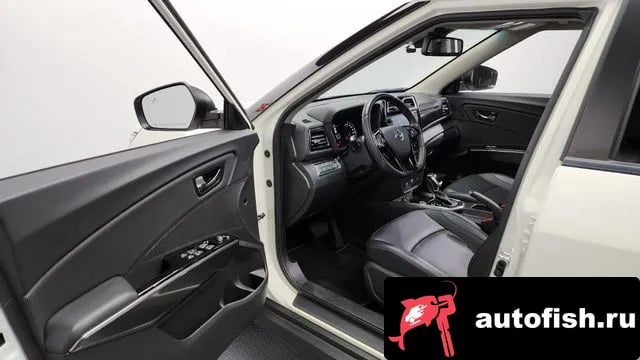 KG Mobility (Ssangyong) TIBOLI Berry New Tivoli 2022 года - похожие автомобили