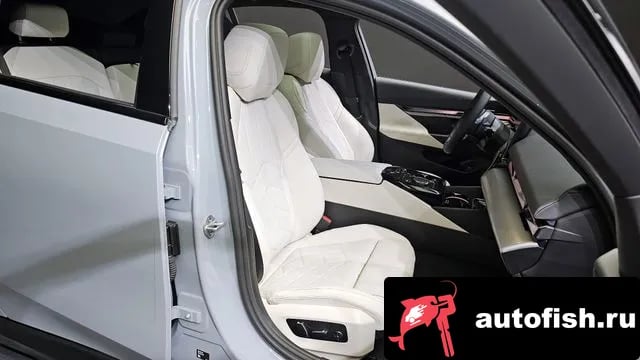 BMW 5-Series 5 Series (G60) 2025 года - вид 12