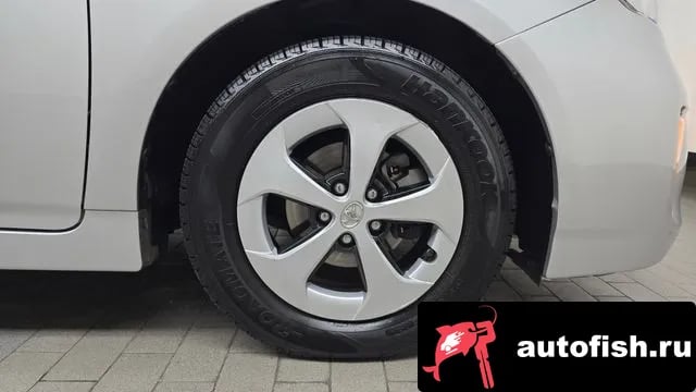 Toyota Prius Prius 2014 года - вид 5