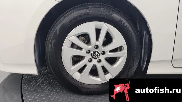 Toyota Prius Prius 4th Generation 2016 года - вид 5