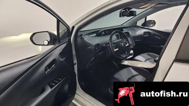 Toyota Prius Prius 4th Generation 2016 года - вид 10