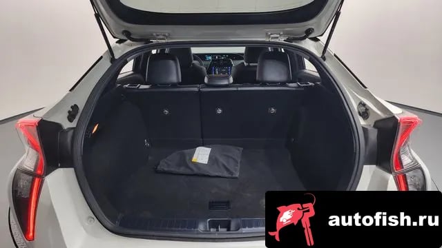 Toyota Prius Prius 4th Generation 2016 года - вид 20