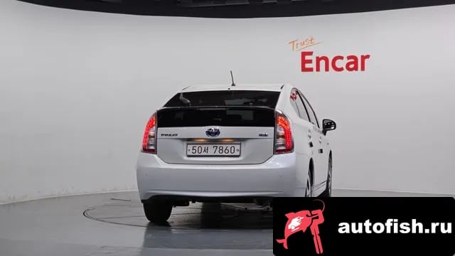 Toyota Prius Prius 2014 года - вид 4