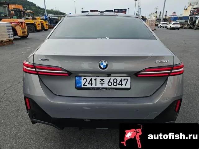 BMW 5-Series 5 Series (G60) 2025 года - вид 2