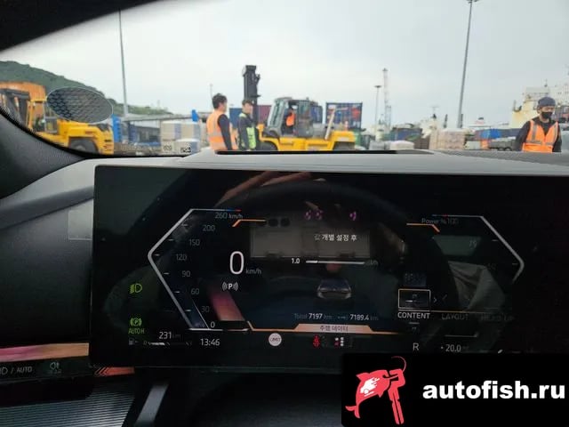 BMW 5-Series 5 Series (G60) 2025 года - вид 6