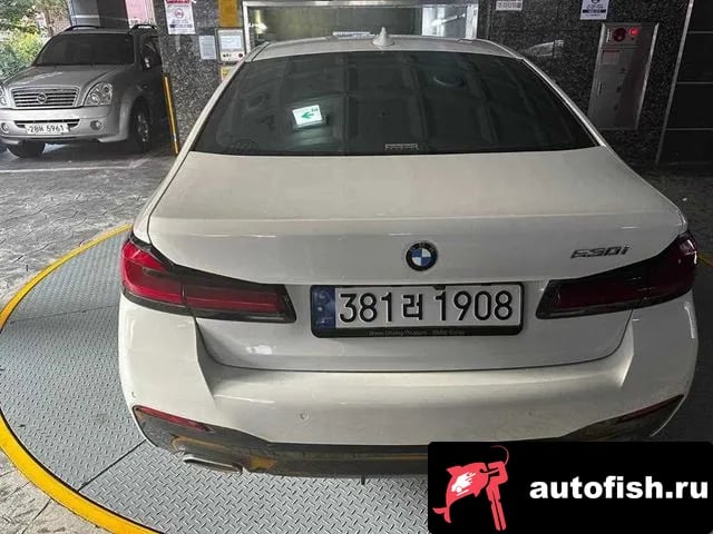 BMW 5-Series 5 Series (G30) 2022 года - вид 4