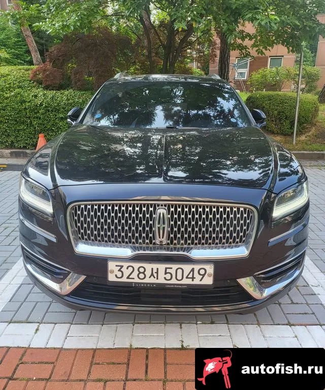 Lincoln Nautilus Nautilus First generation 2019 года - вид 3