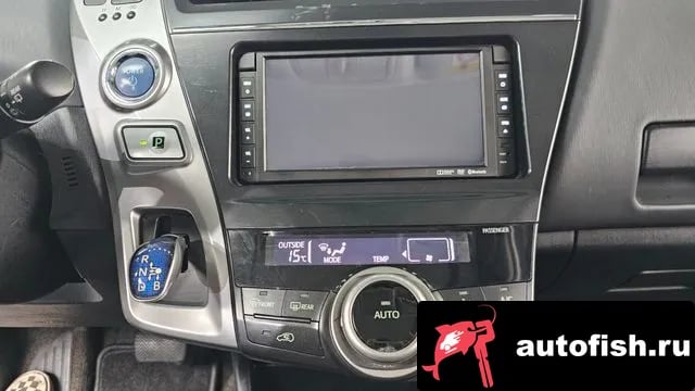 Toyota Prius Prius V 2016 года - вид 14