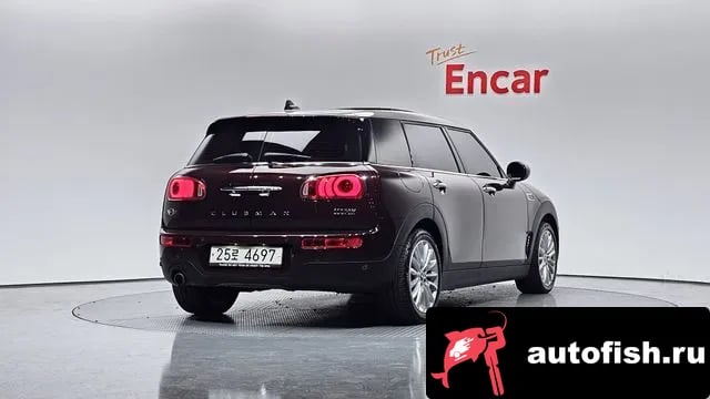 Mini Clubman Cooper Clubman 2018 года - вид 2