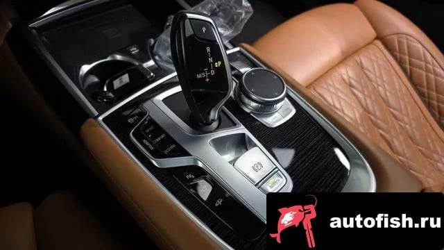 BMW 7-Series 7 Series (G11) 2021 года - похожие автомобили