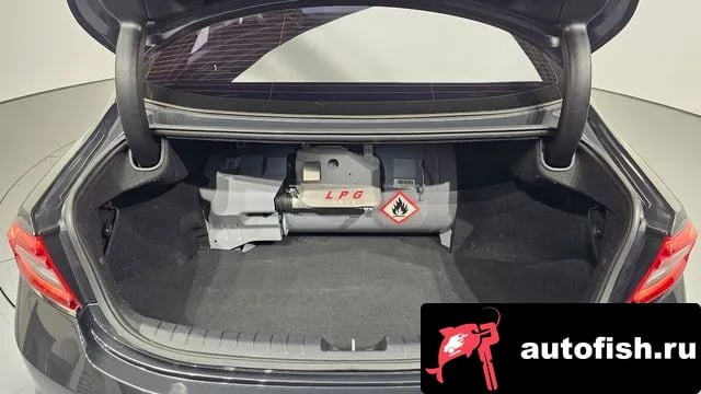 Hyundai Grandeur Granger IG 2018 года - похожие автомобили