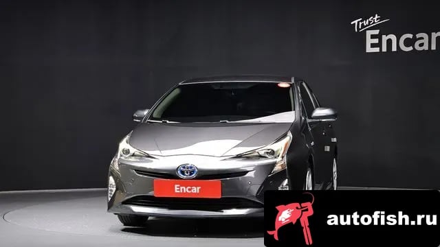 Toyota Prius Prius 4th Generation 2016 года - вид 3