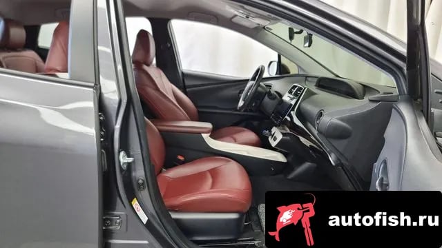 Toyota Prius Prius 4th Generation 2016 года - вид 11