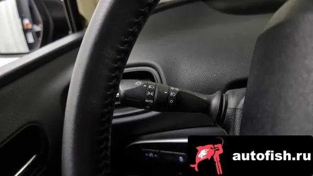 Toyota Prius Prius 4th Generation 2016 года - вид 18