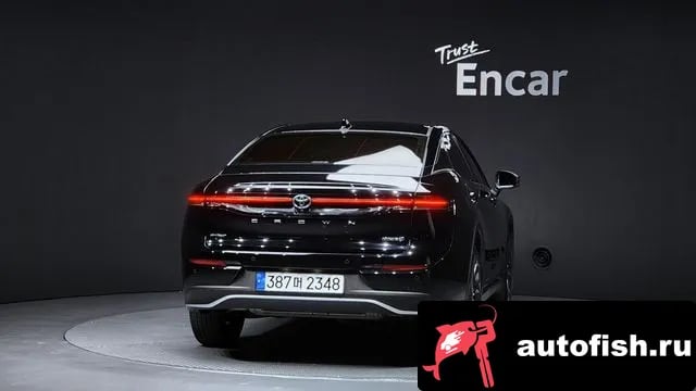 Toyota Crown Crown Crossover 2023 года - вид 4