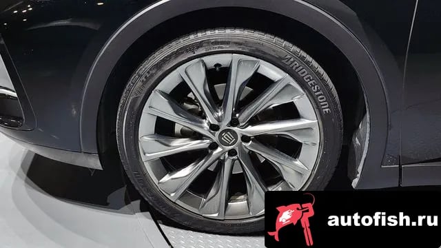 Toyota Crown Crown Crossover 2023 года - вид 5