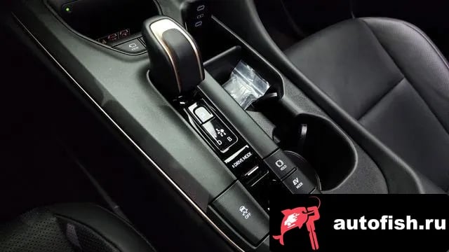 Toyota Crown Crown Crossover 2023 года - вид 9