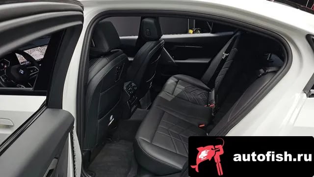 BMW 5-Series 5 Series (G60) 2024 года - вид 12