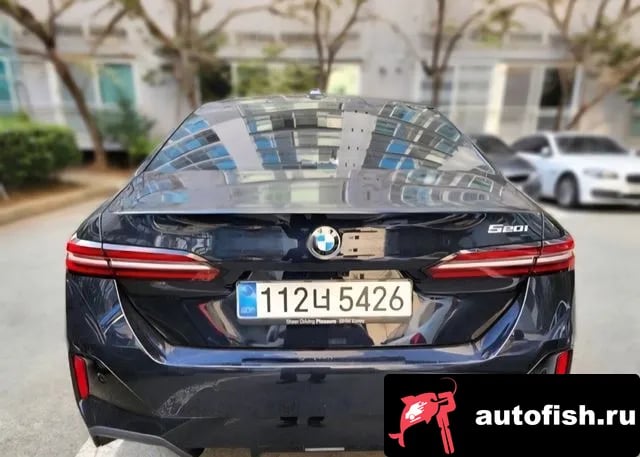 BMW 5-Series 5 Series (G60) 2025 года - вид 4
