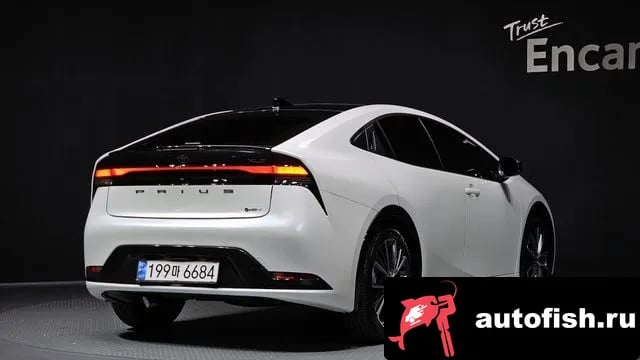 Toyota Prius Prius 5th Generation 2024 года - вид 2