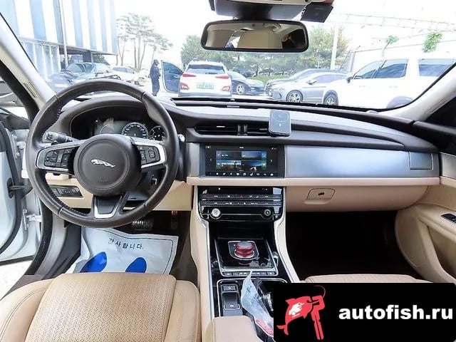 Jaguar XF XF (X260) 2018 года - похожие автомобили