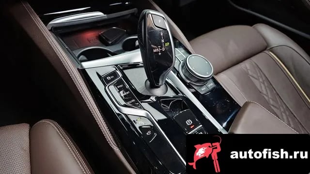 BMW 5-Series 5 Series (G30) 2023 года - вид 9