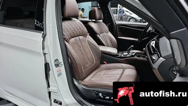 BMW 5-Series 5 Series (G30) 2023 года - вид 10