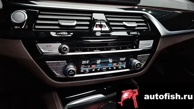 BMW 5-Series 5 Series (G30) 2023 года - вид 16