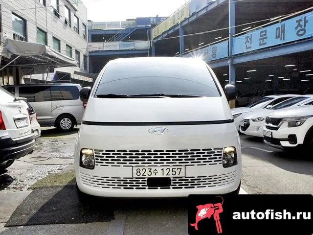 Hyundai Staria Staria 2021 года - вид 1