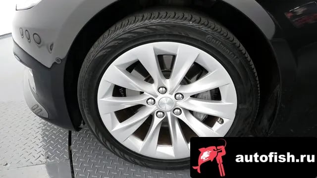 Tesla Model S Model S 2019 года - вид 5