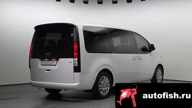 Hyundai Staria Staria 2022 года - вид 2