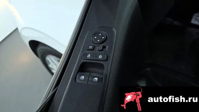 Hyundai Staria Staria 2022 года - похожие автомобили