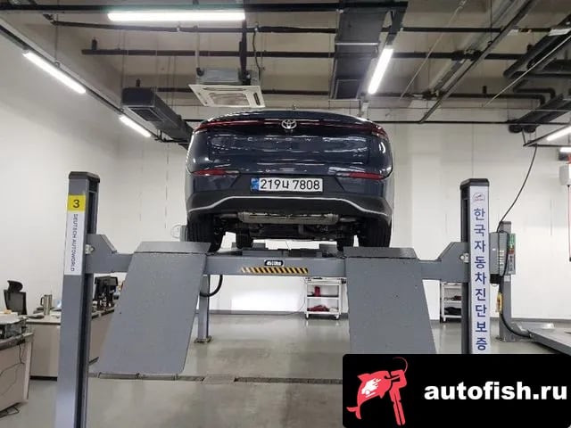 Toyota Crown Crown Crossover 2025 года - вид 2