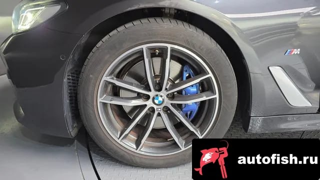 BMW 5-Series 5 Series (G30) 2023 года - вид 5