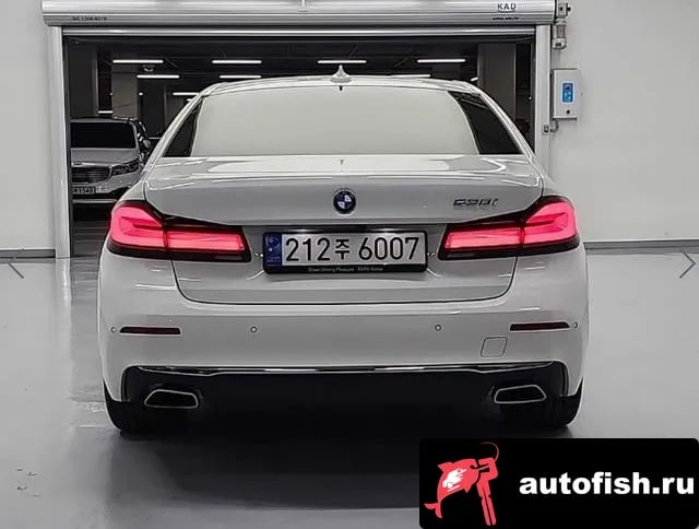 BMW 5-Series 5 Series (G30) 2023 года - вид 2