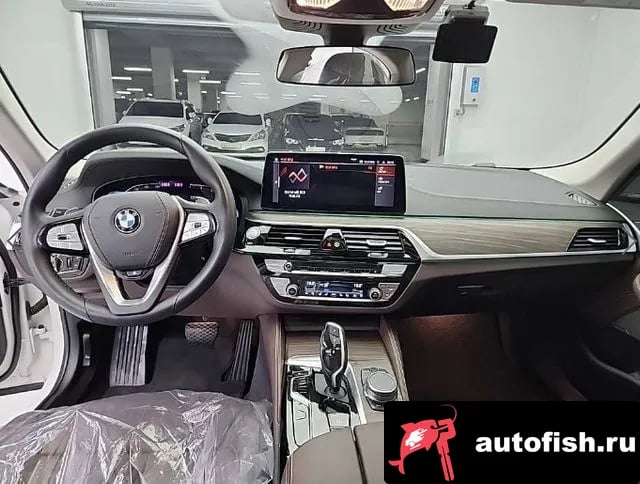 BMW 5-Series 5 Series (G30) 2023 года - вид 5