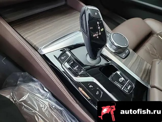 BMW 5-Series 5 Series (G30) 2023 года - вид 6