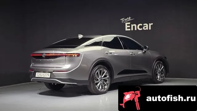 Toyota Crown Crown Crossover 2023 года - вид 2