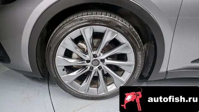 Toyota Crown Crown Crossover 2023 года - вид 5