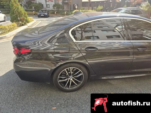 BMW 5-Series 5 Series (G30) 2023 года - вид 4