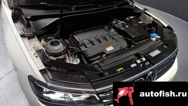 Volkswagen Tiguan Tiguan second Generation 2020 года - вид 6