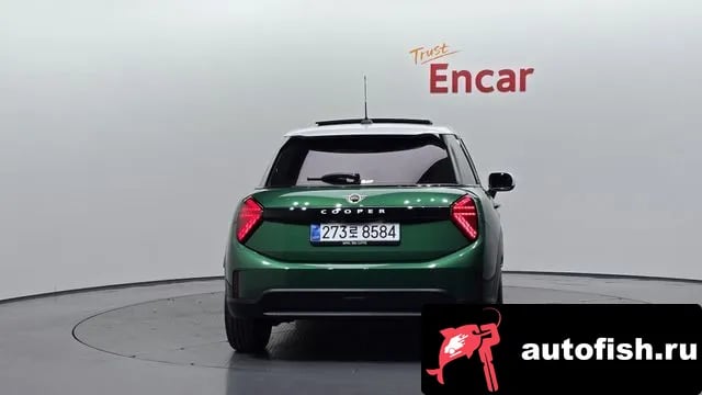 Mini Cooper Cooper C 4th generation 2025 года - вид 4