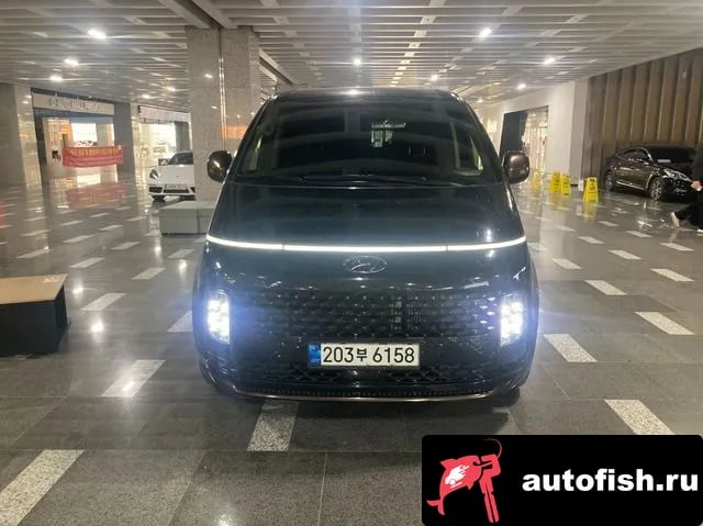 Hyundai Staria Staria 2021 года - вид 2