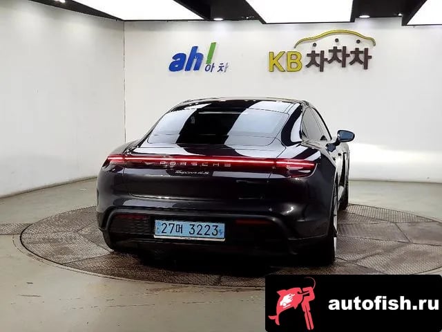 Porsche Taycan Taikan 2021 года - вид 3