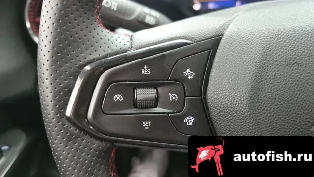 Chevrolet (GM Daewoo) Trax Trax Crossover 2023 года - похожие автомобили